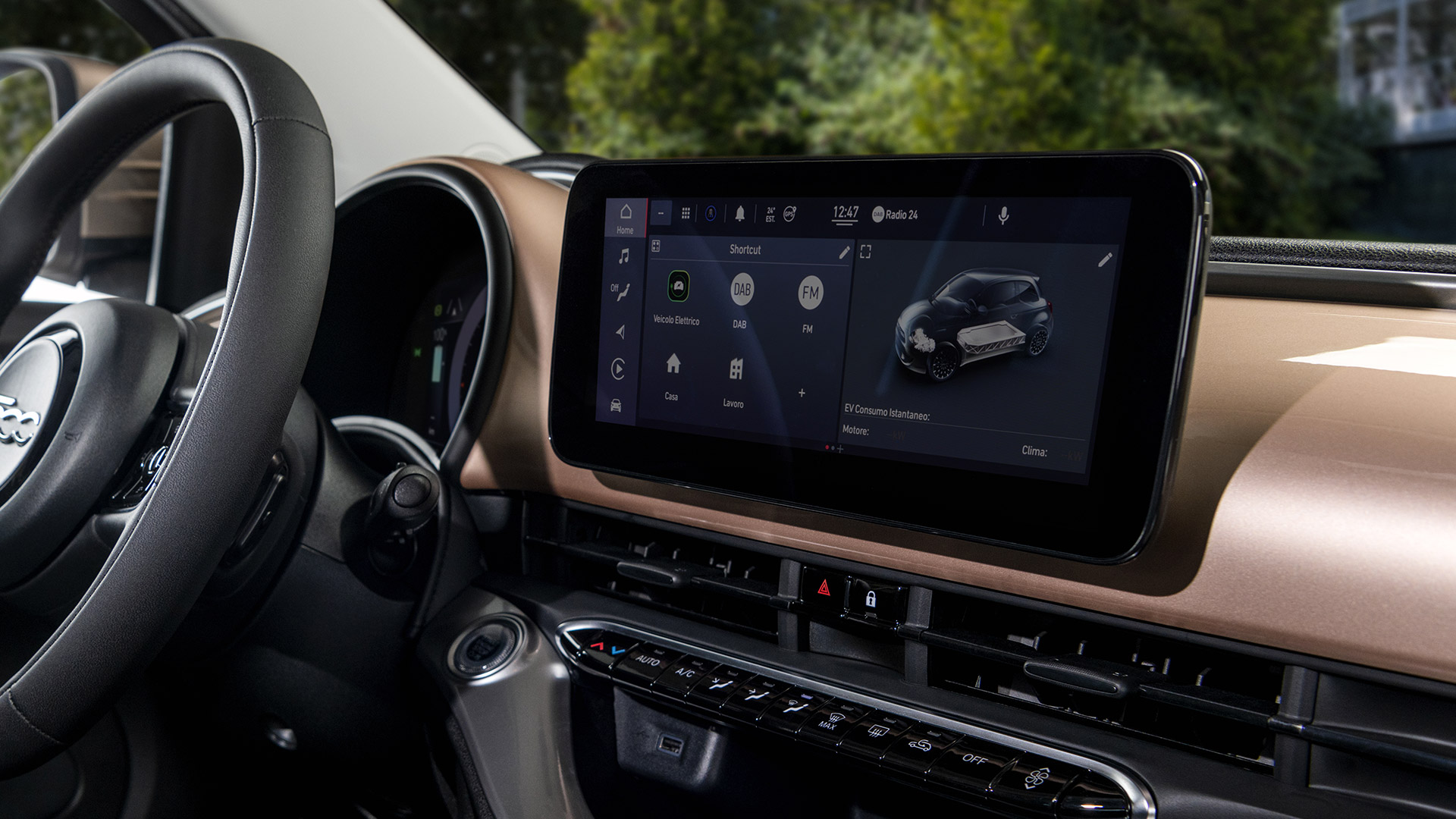 Brand new 10.25" infotainment system with navigation